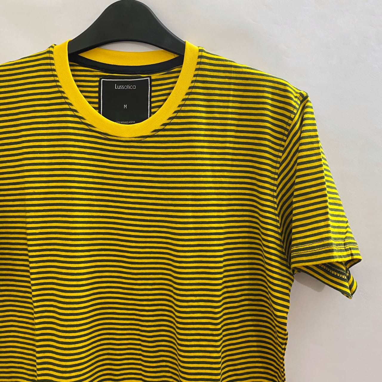 Stripes by Lussotica – Bumble